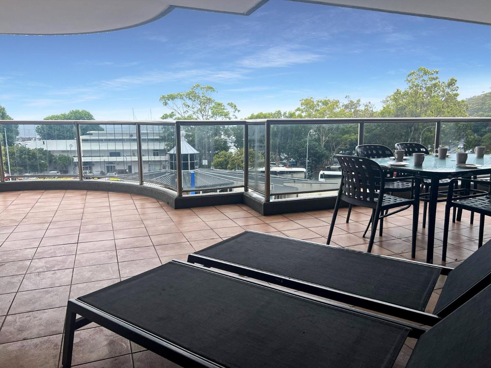 Apartment Nelson Towers Unit 37 71 Victoria Parade